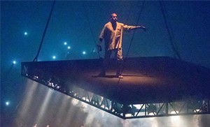 kanye-west-performance-footer-3